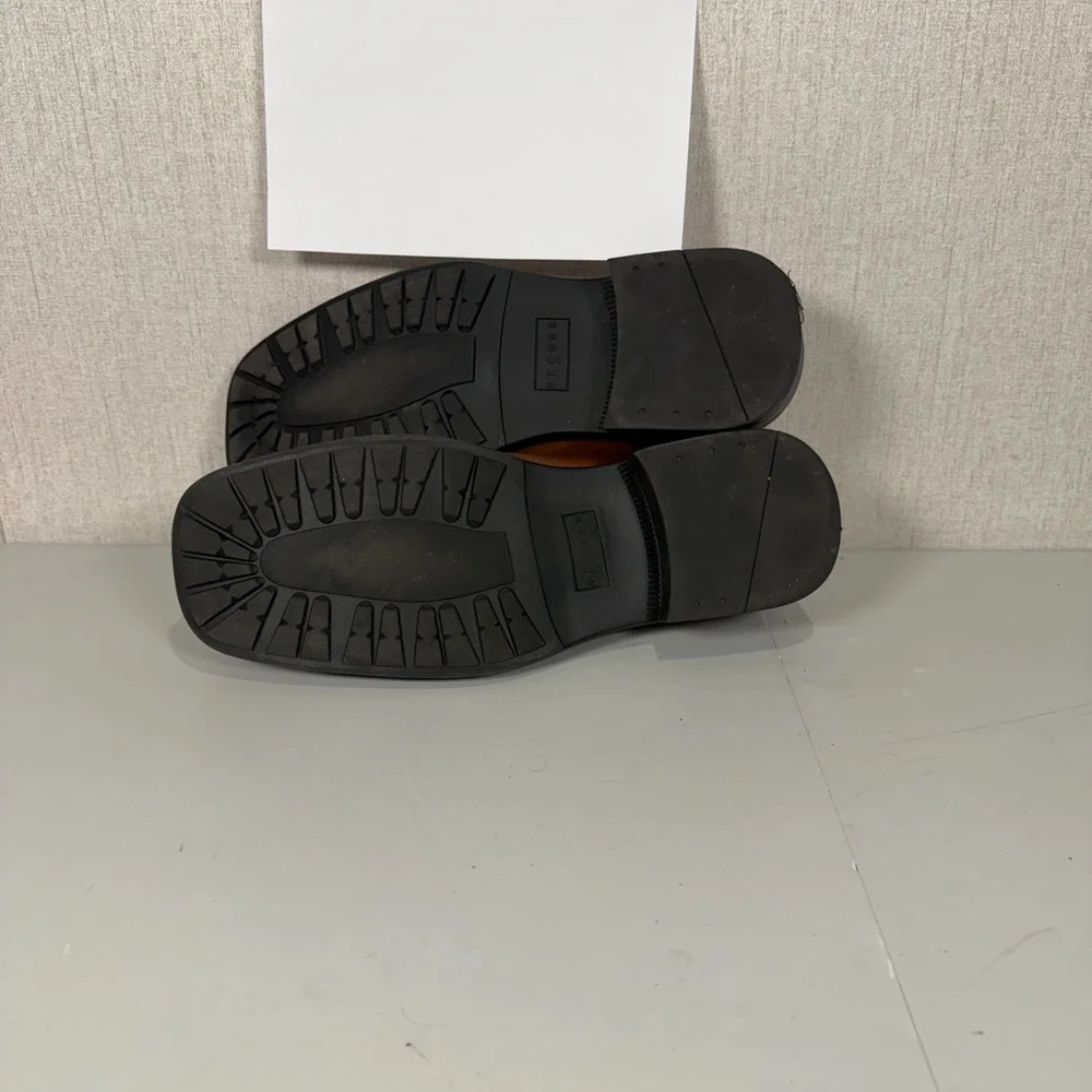 Brown Slip-On Men’s Dress Shoes‎